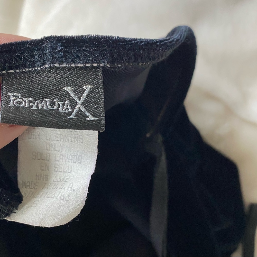 Vintage Velvet Halter Jumpsuit - Picture 4 of 5